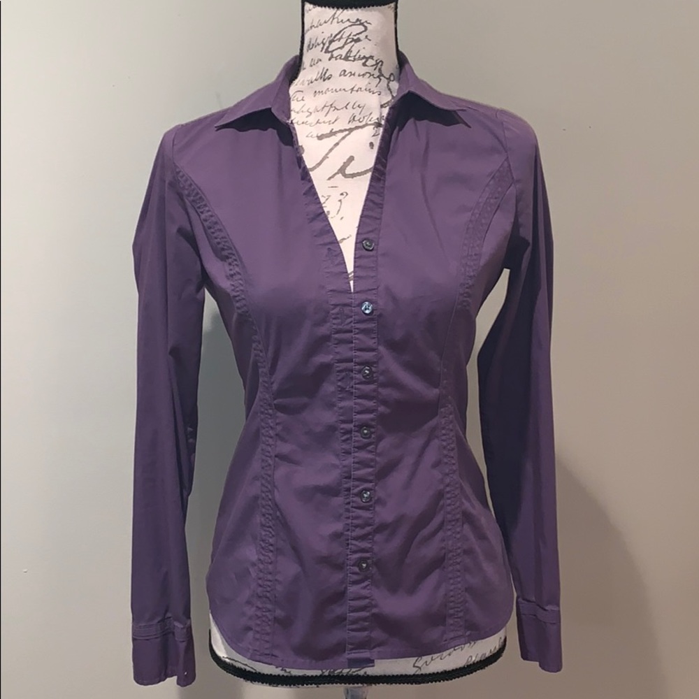 Express Button-down - Picture 2 of 5